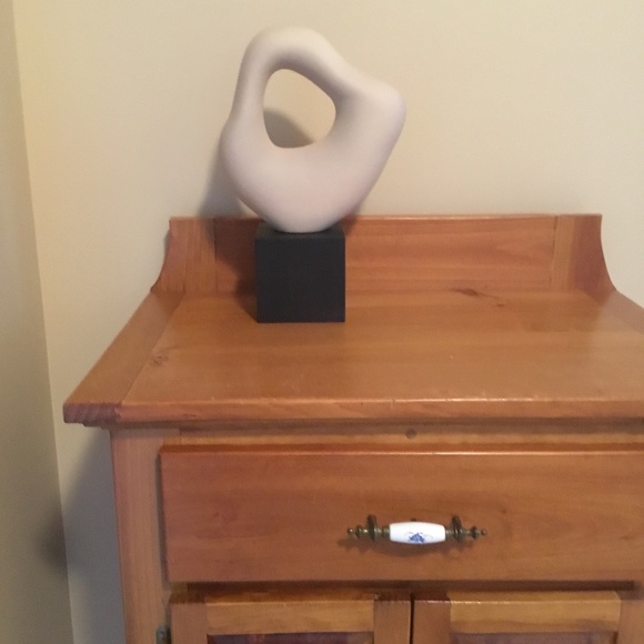 New Unique Sculpture - Picture 1 of 4